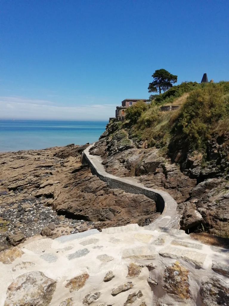Chemin de randonnée à Dinard