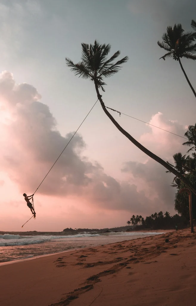Balancoire sur la plage d'Unawatuna au Sri Lanka