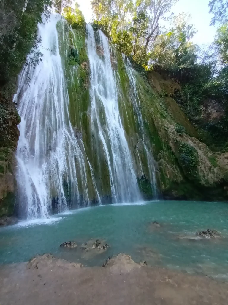 Visiter la République Dominicaine: Cascade El Limon